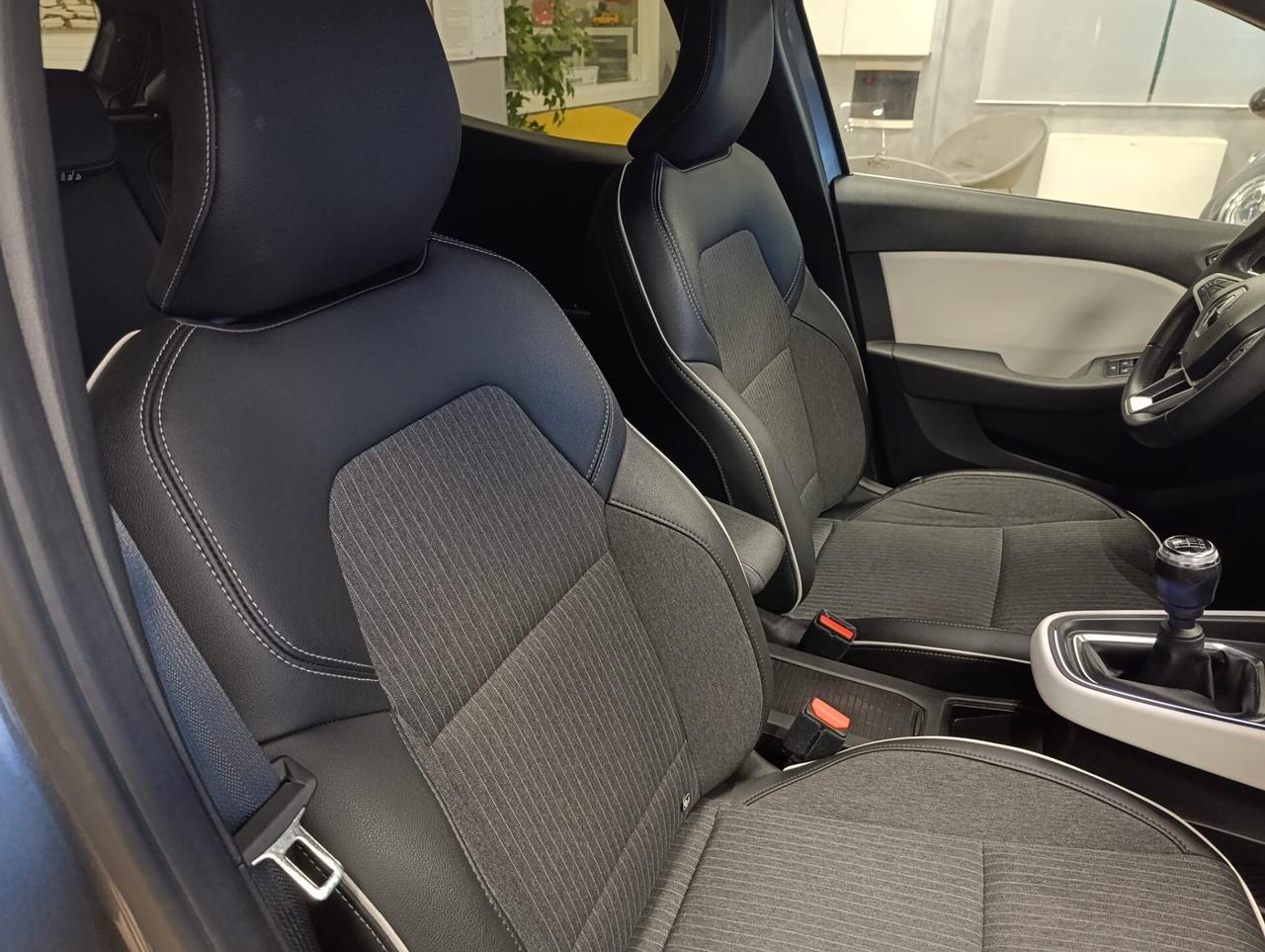 Renault Clio TCe 90 CV 5 porte Techno