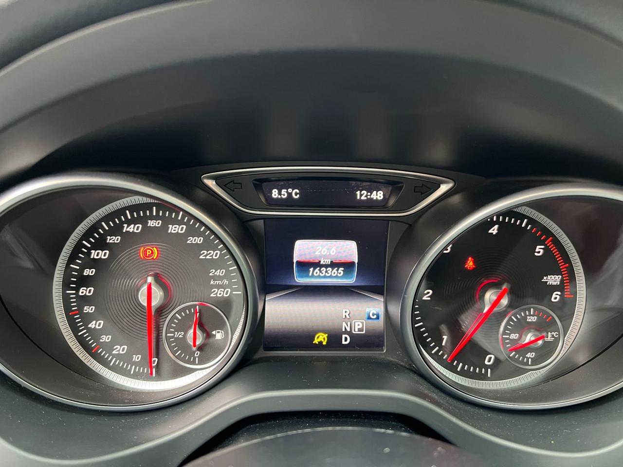 Mercedes-Benz CLA 200 D Premium