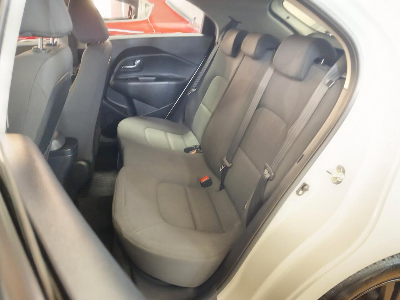 Kia Rio 1.1 CRDi 5p.S&S High Tech ok neopatentati