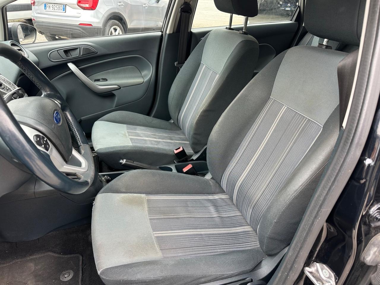 Ford Fiesta 1.4 5 porte Bz.- GPL OK NEOPATENTATI