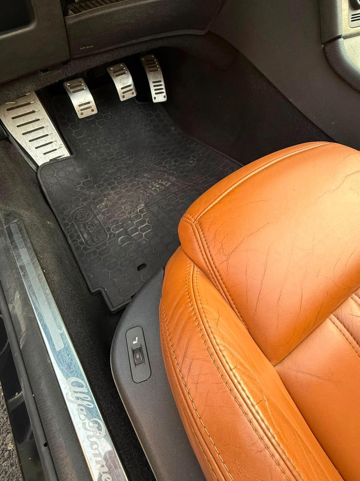 Alfa Romeo Spider 1750 TBi