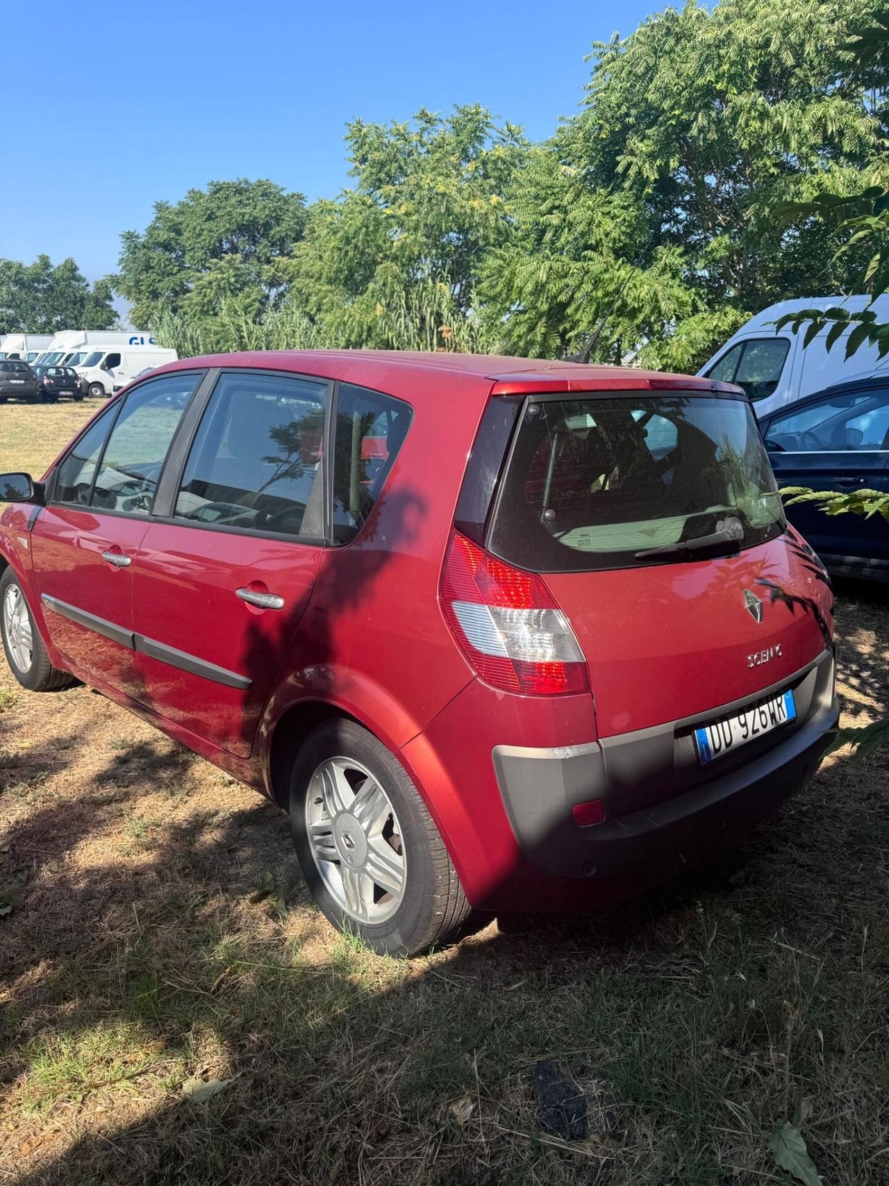 Renault Scenic 1.9 dCi/130CV Confort