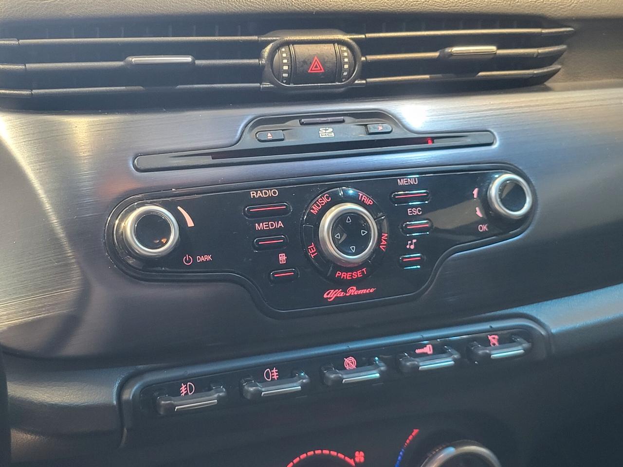 Alfa Romeo Giulietta - 2011 2.0 JTDm-2 140 CV Distinctive