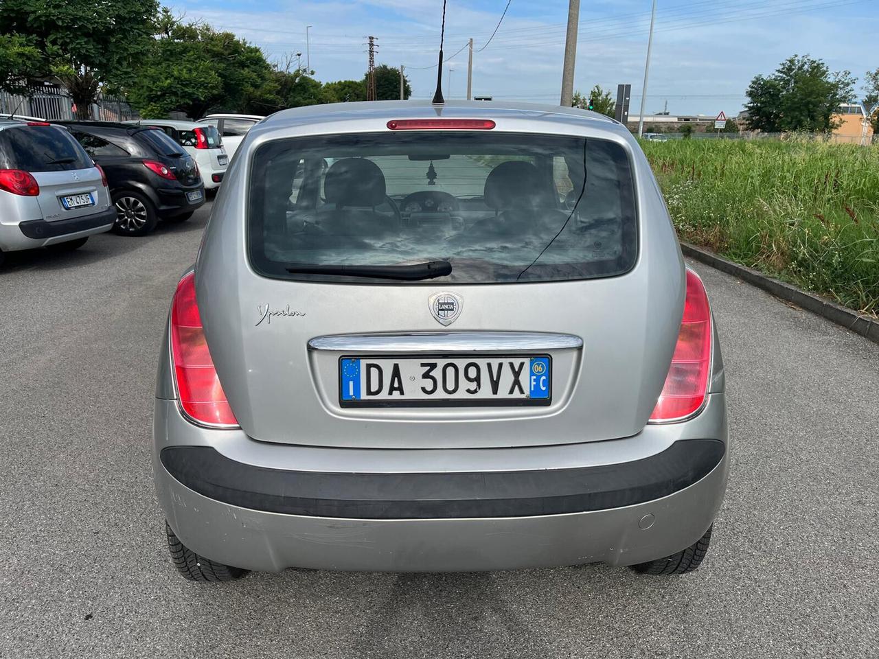 Lancia Ypsilon 1.2 Argento