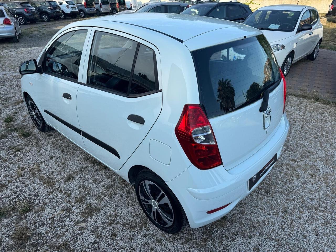 HYUNDAI - i10 - 1.1 12V Classic - NEOPATENTATI - FINANZIABILE
