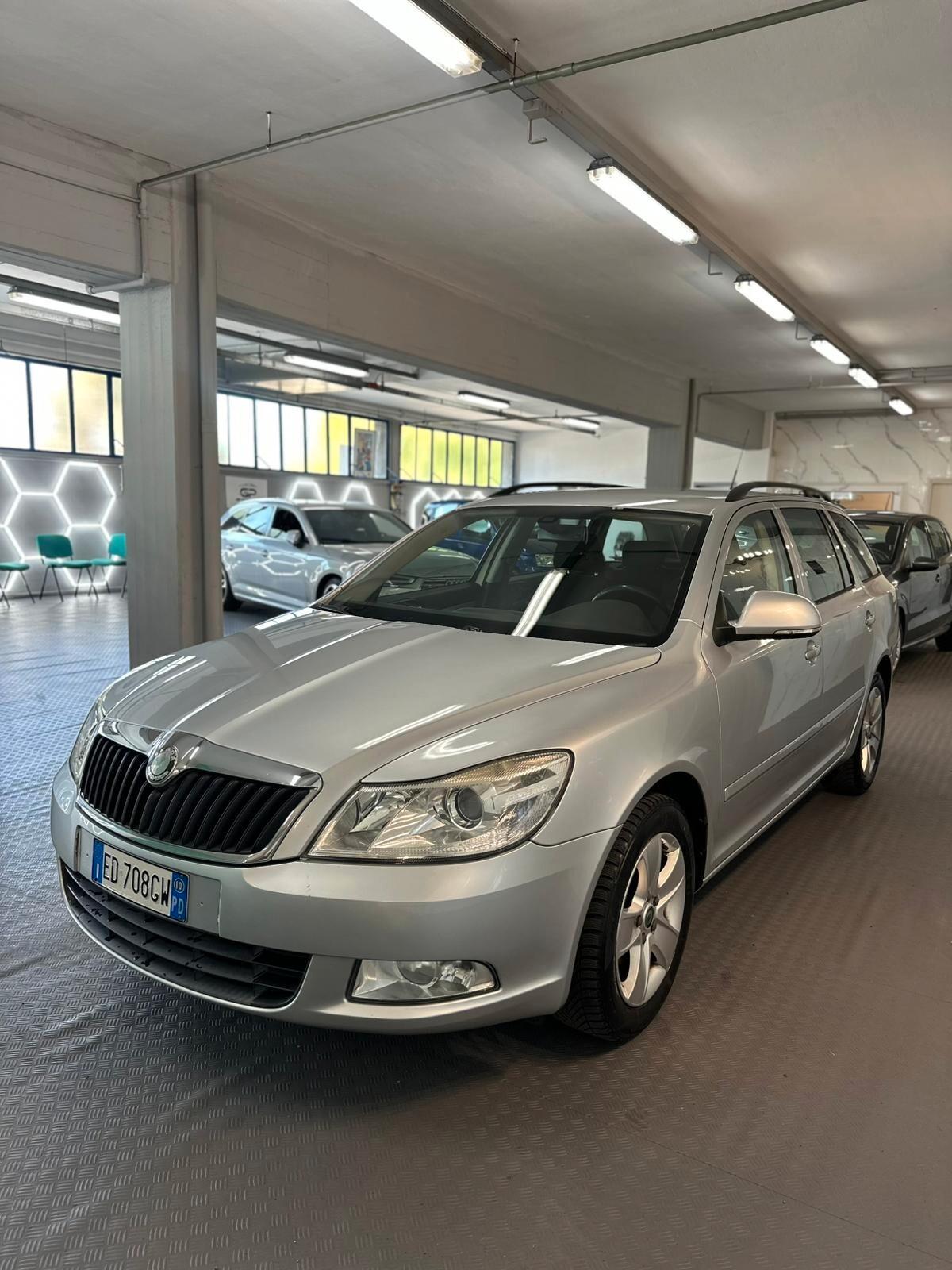 Skoda Octavia 1.6 TDI CR F.AP. Elegance
