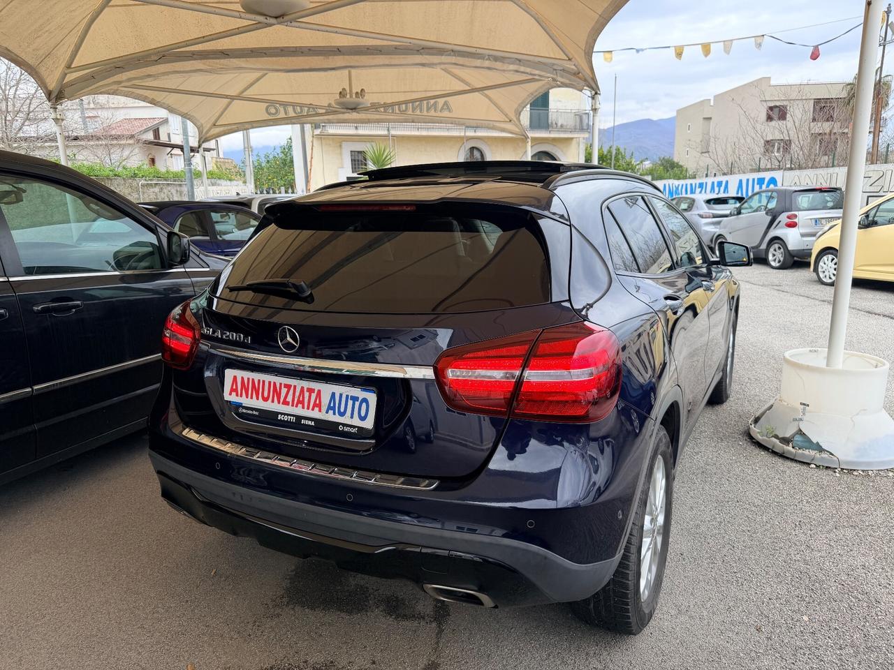 Mercedes-benz GLA 200d PREMIUM