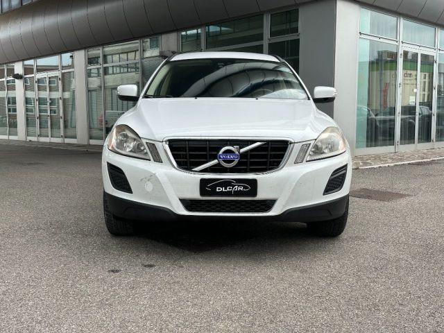 VOLVO XC60 D3 AWD Geartronic Momentum