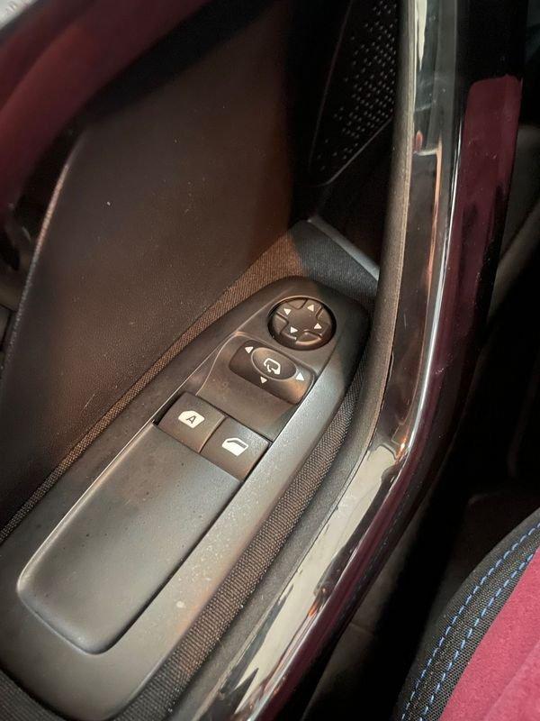 Peugeot 208 PureTech 82 5 porte Allure