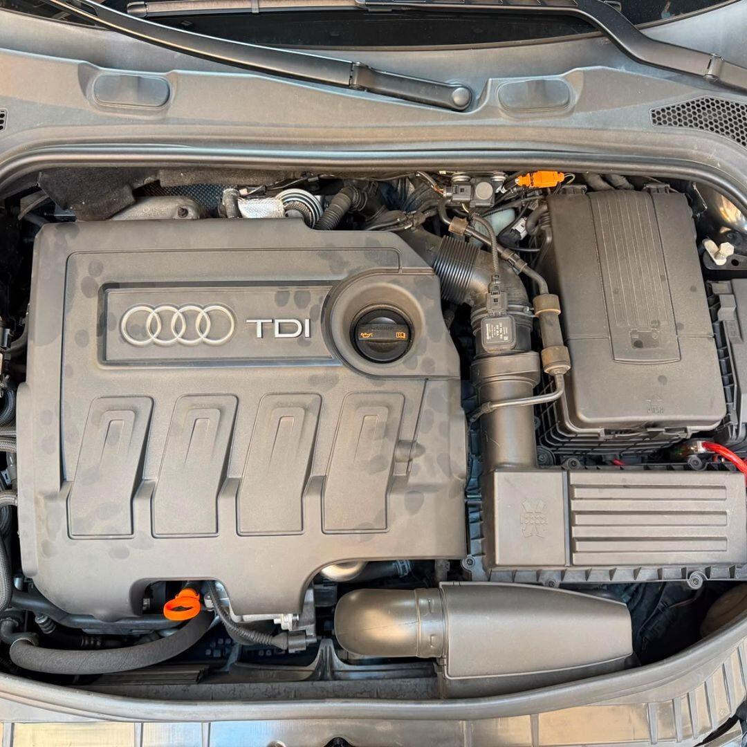 Audi A3 1.6 TDI Aut - 105 CV