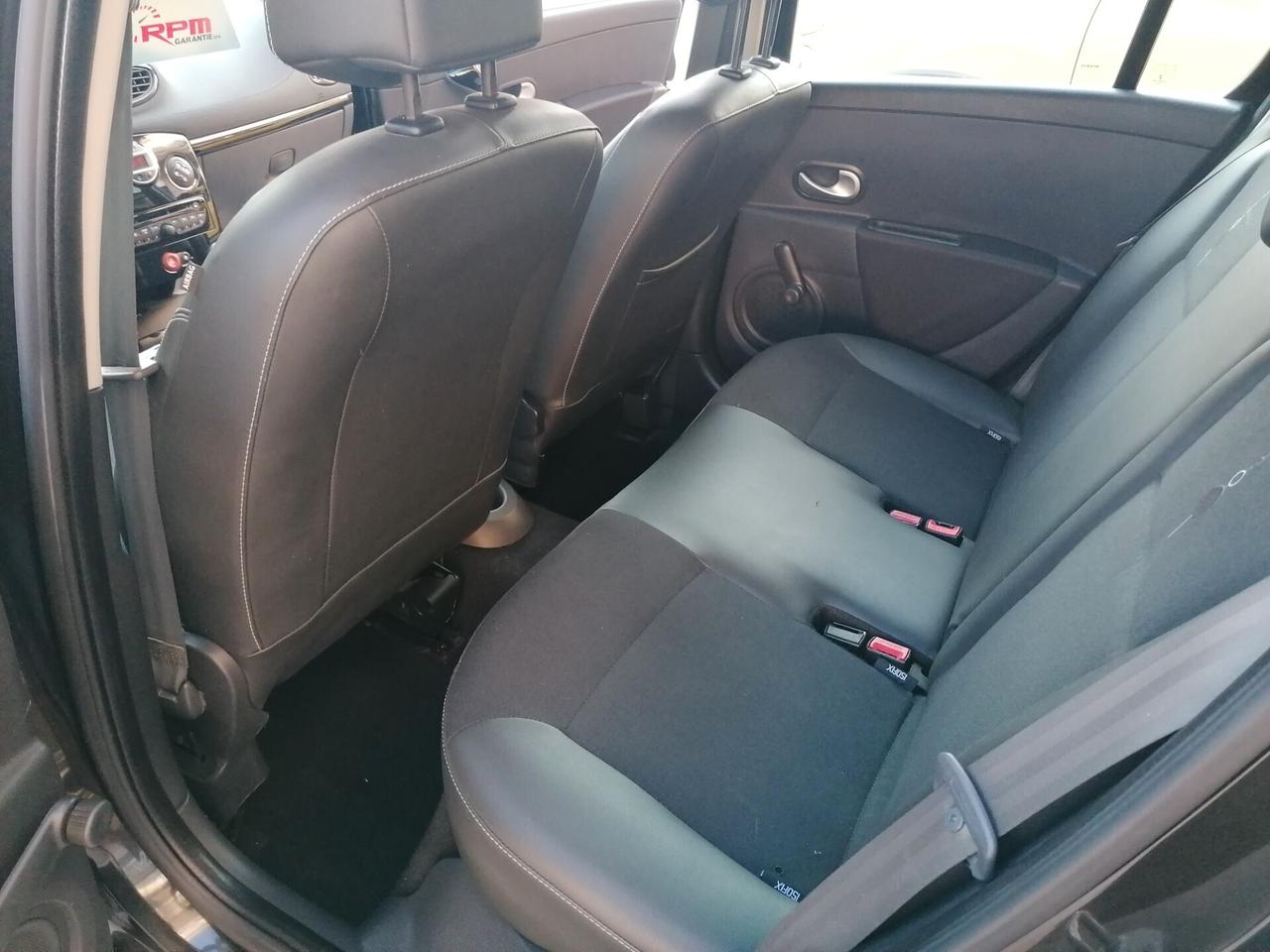 Renault Clio 1.2 Benzina PARI AL NUOVO