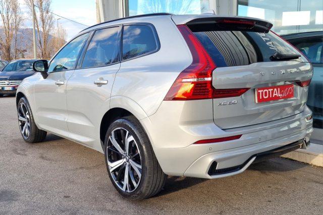 VOLVO XC60 B4 (d) AWD automatico Plus Dark