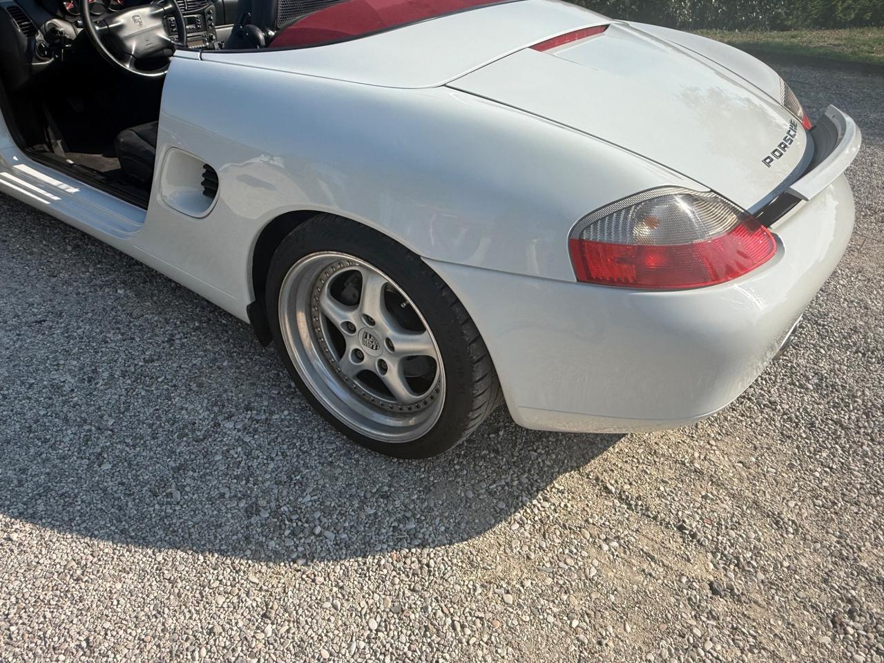 Porsche Boxster 2.5i 24V cat