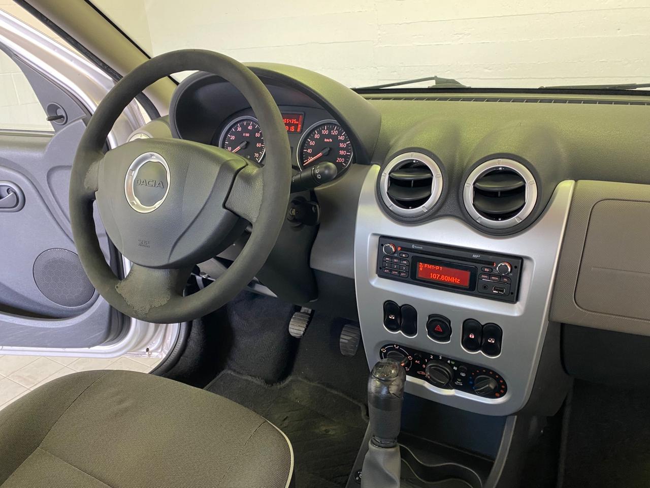 Dacia Sandero 1.2 16V GPL 75CV Embleme