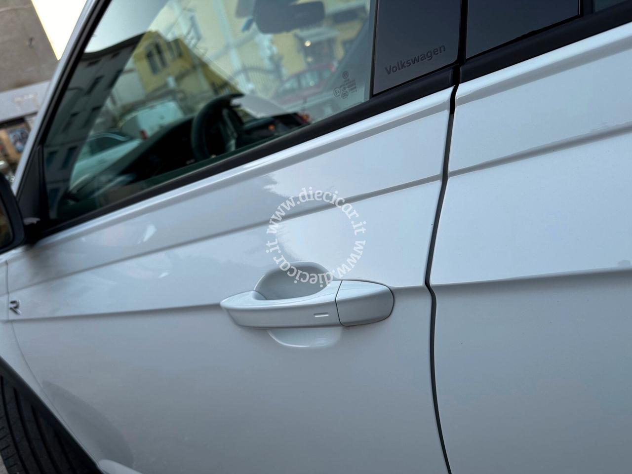 Volkswagen Taigo 1.0 TSI 115 CV DSG R-Line Plus TETTO MATRIX KEY-LESS