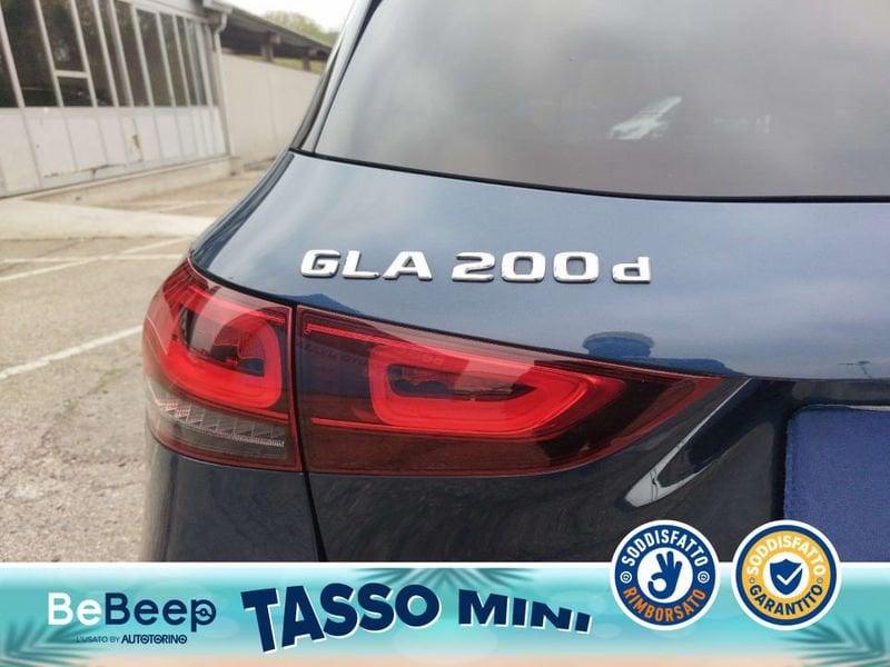Mercedes-Benz GLA 200 D PREMIUM AUTO