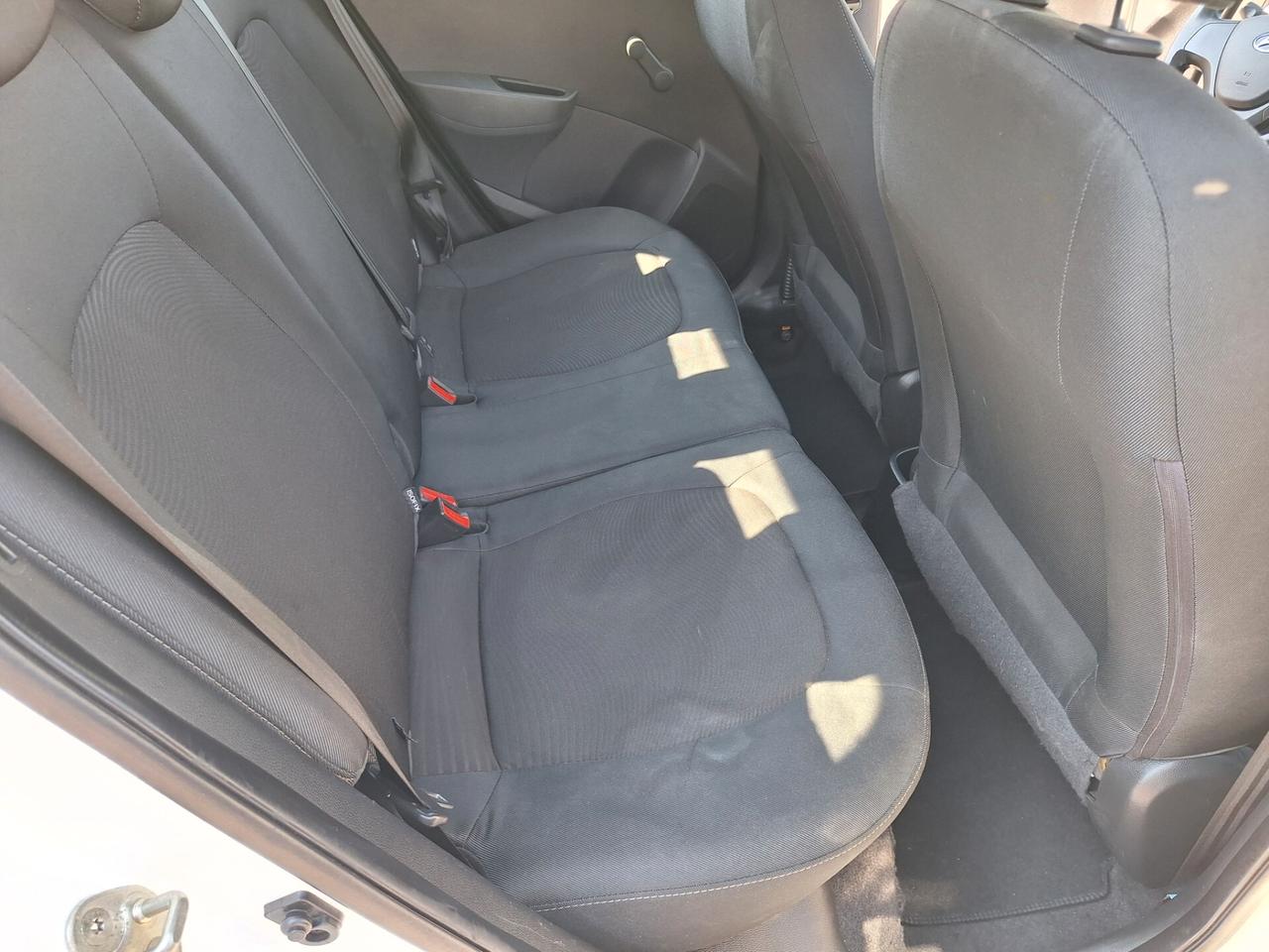 Hyundai i10 1.0 BENZINA NEOPATENTATI