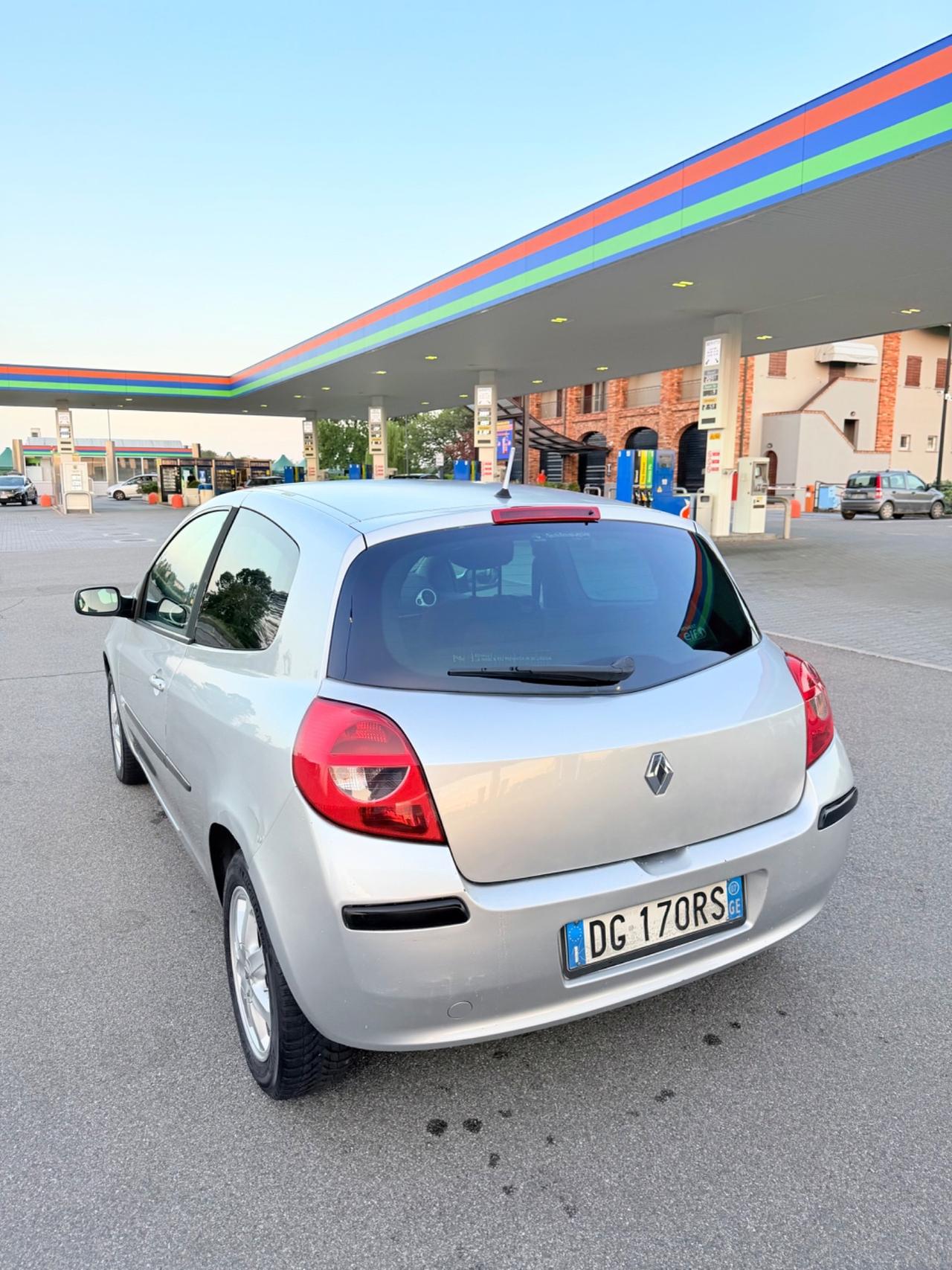 Renault Clio 1.2 16V