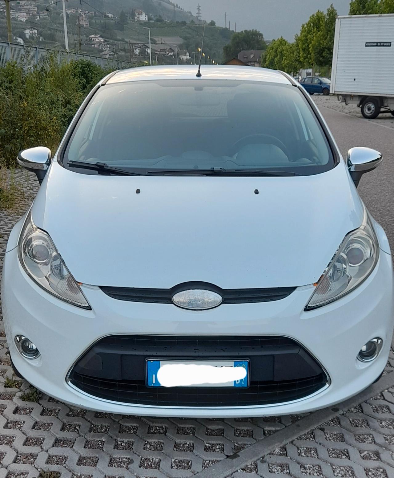 Ford Fiesta 1.6 TDCi 90CV 5 porte DPF Titanium
