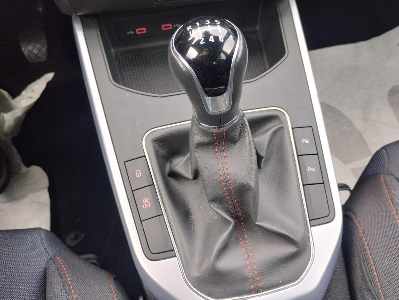 Seat Arona 1.0 TGI FR ( sportiva , full optional e dai consumi record)