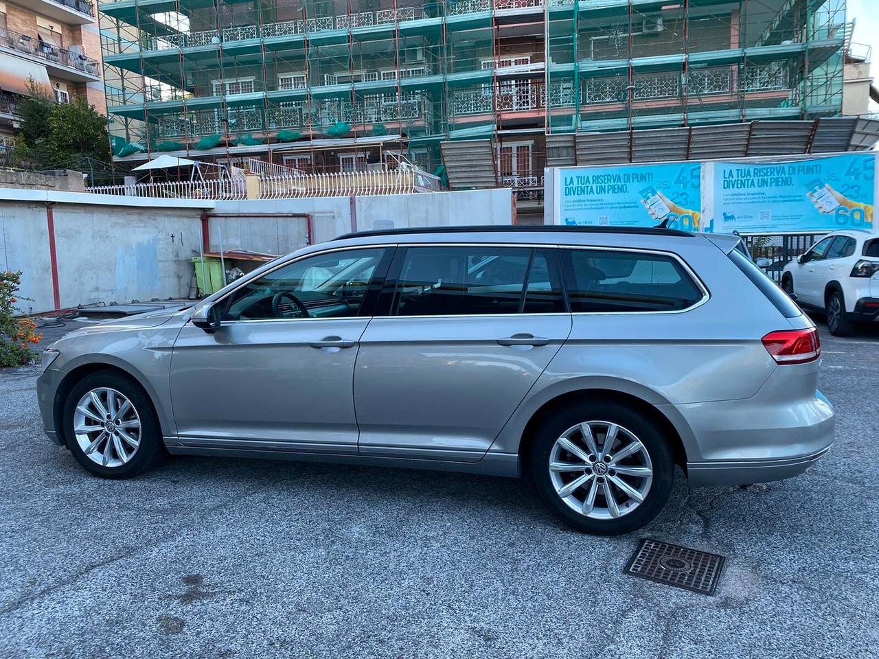 Volkswagen Passat Variant 1.6 TDI SCR DSG Business