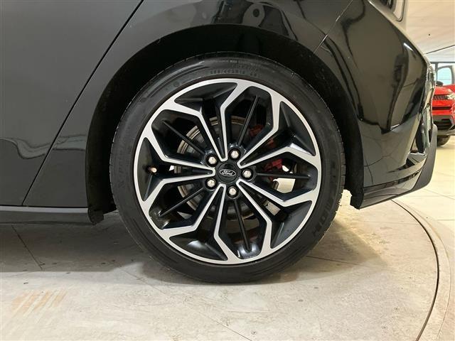 FORD Focus 5 Porte 1.0 EcoB. 125cv ST-Line e-Sh. Motore NUOVO