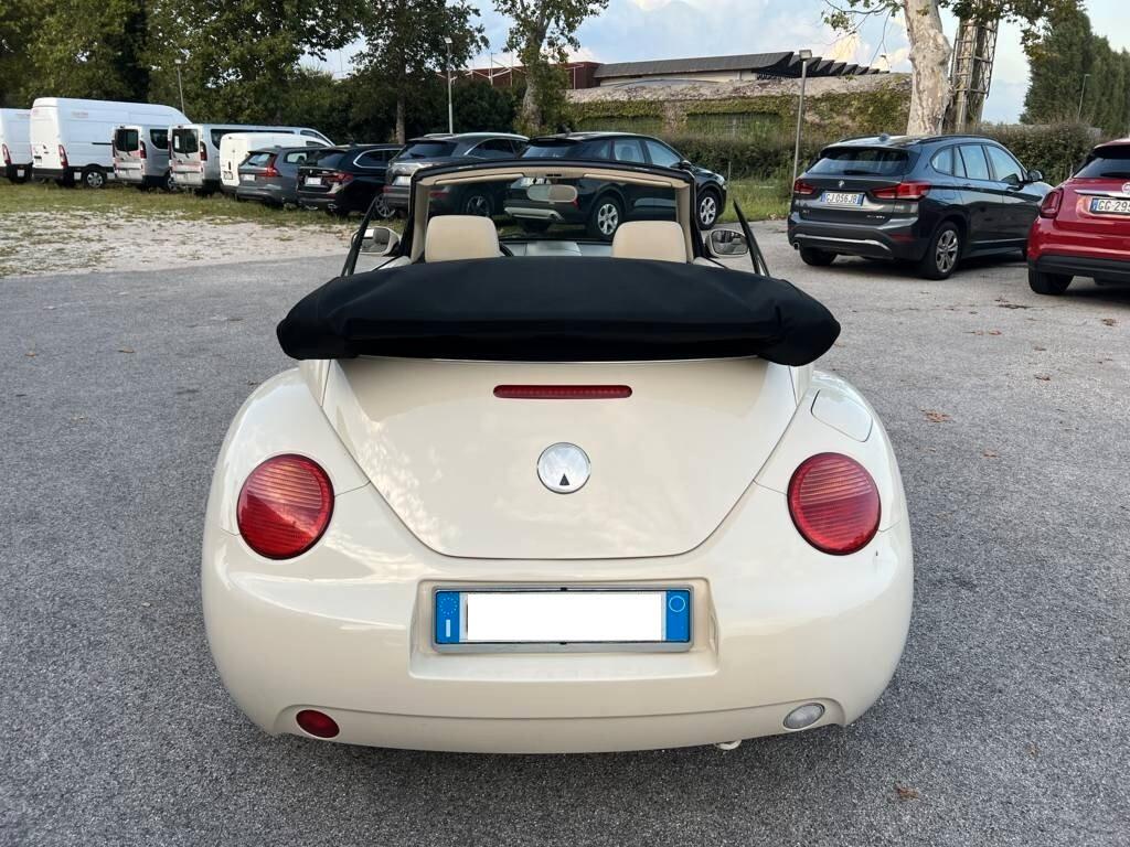Volkswagen New Beetle 2.0 Cabrio