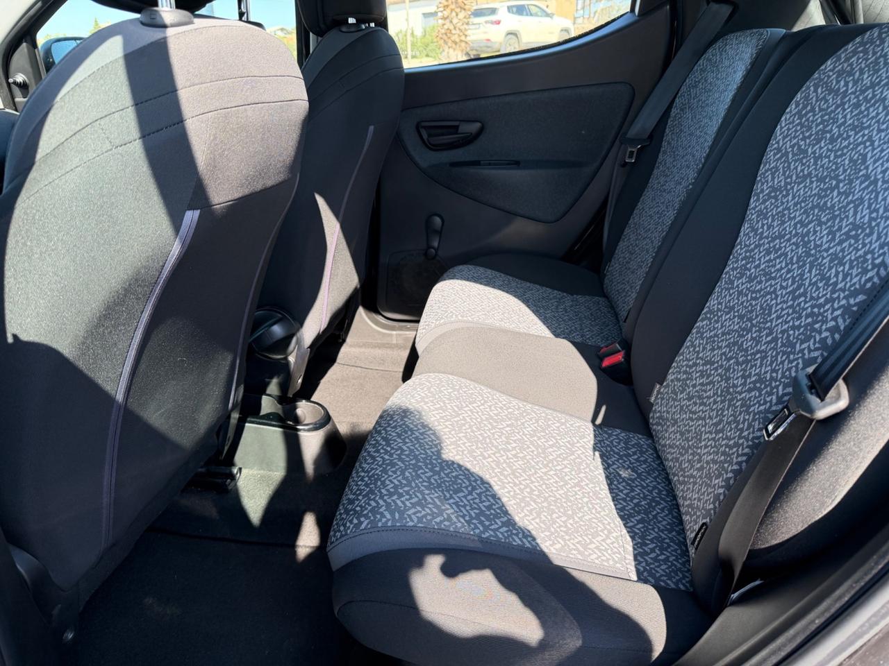 Lancia Ypsilon 1.2 69 CV 5 porte Elefantino Blu