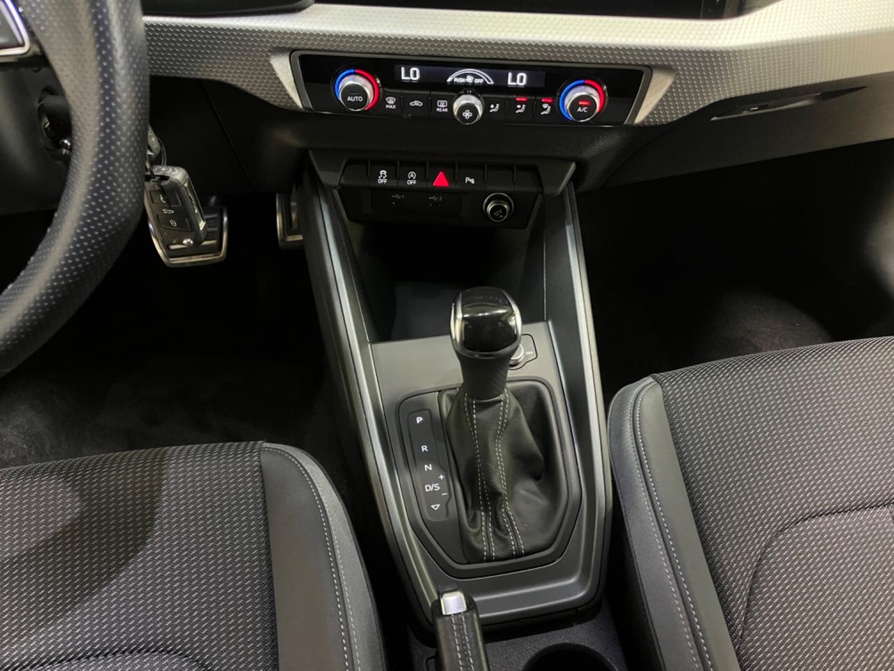 Audi A1 citycarver 30 TFSI S tronic S Line edition