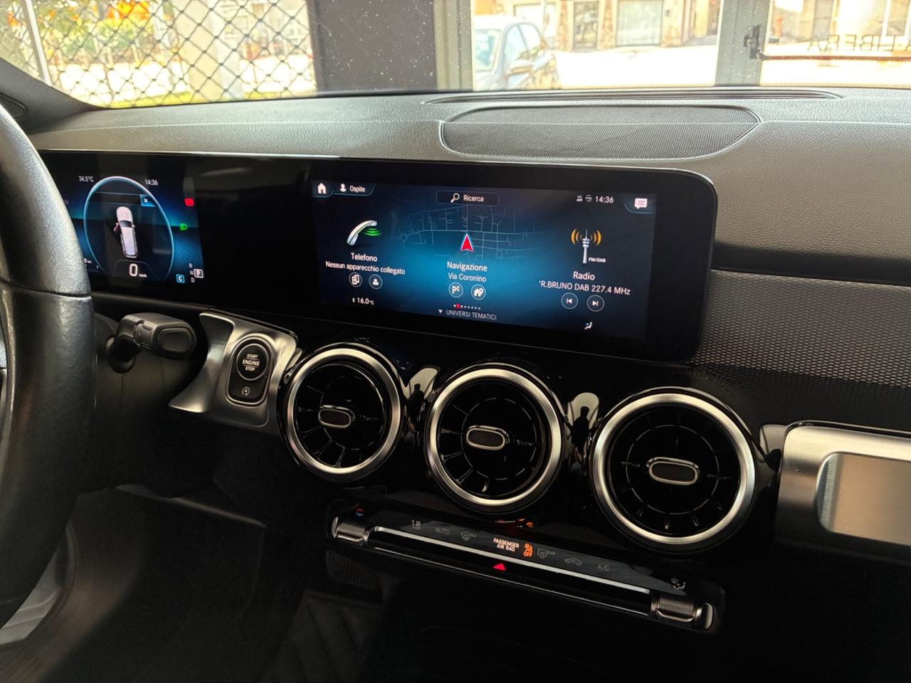 Mercedes GLB 180d Sedili in pelle Ottime Condizioni