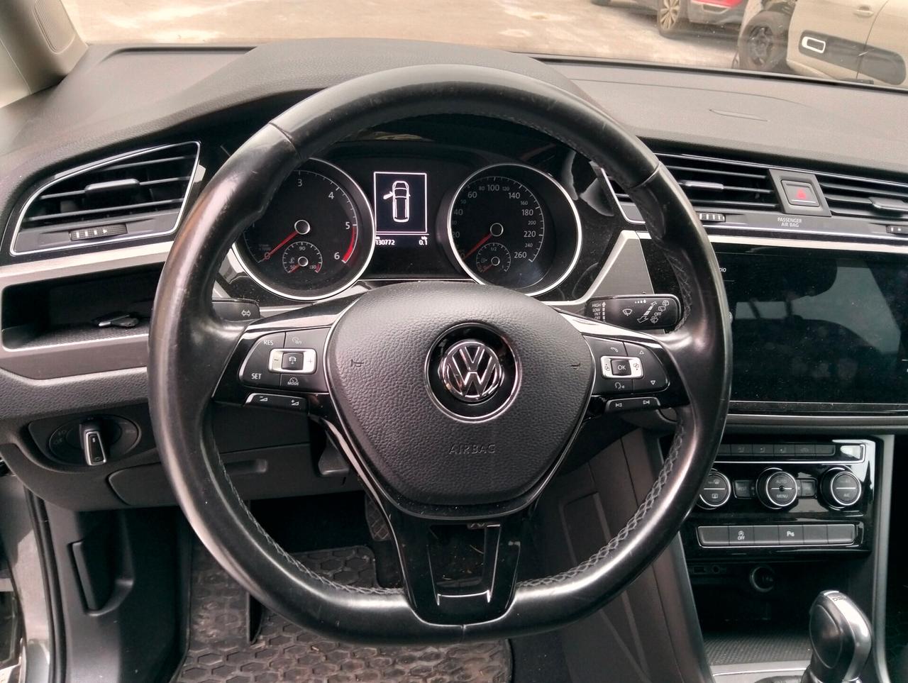 Volkswagen Touran 1.6 TDI 115 DSG 2018 Motore da Rivedere