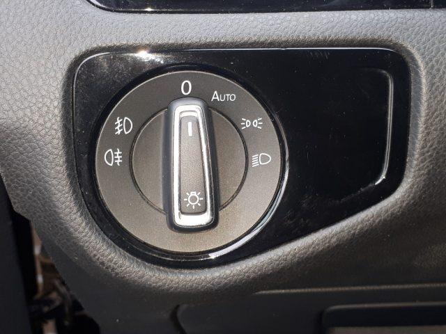 VOLKSWAGEN Golf GTD 2.0TDI 150CV DSG 5p. R-Line - 4800KM!!!!!!