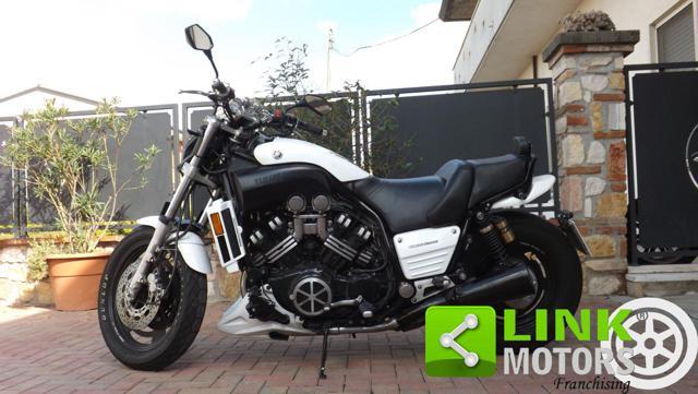 YAMAHA VMAX Special ben tenuta dispone di pezzi originali