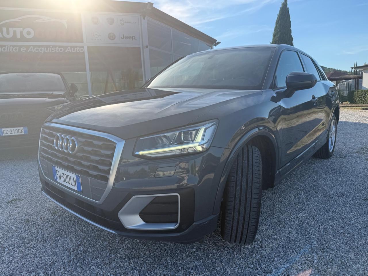 Audi Q2 30 TDI S tronic Identity Black