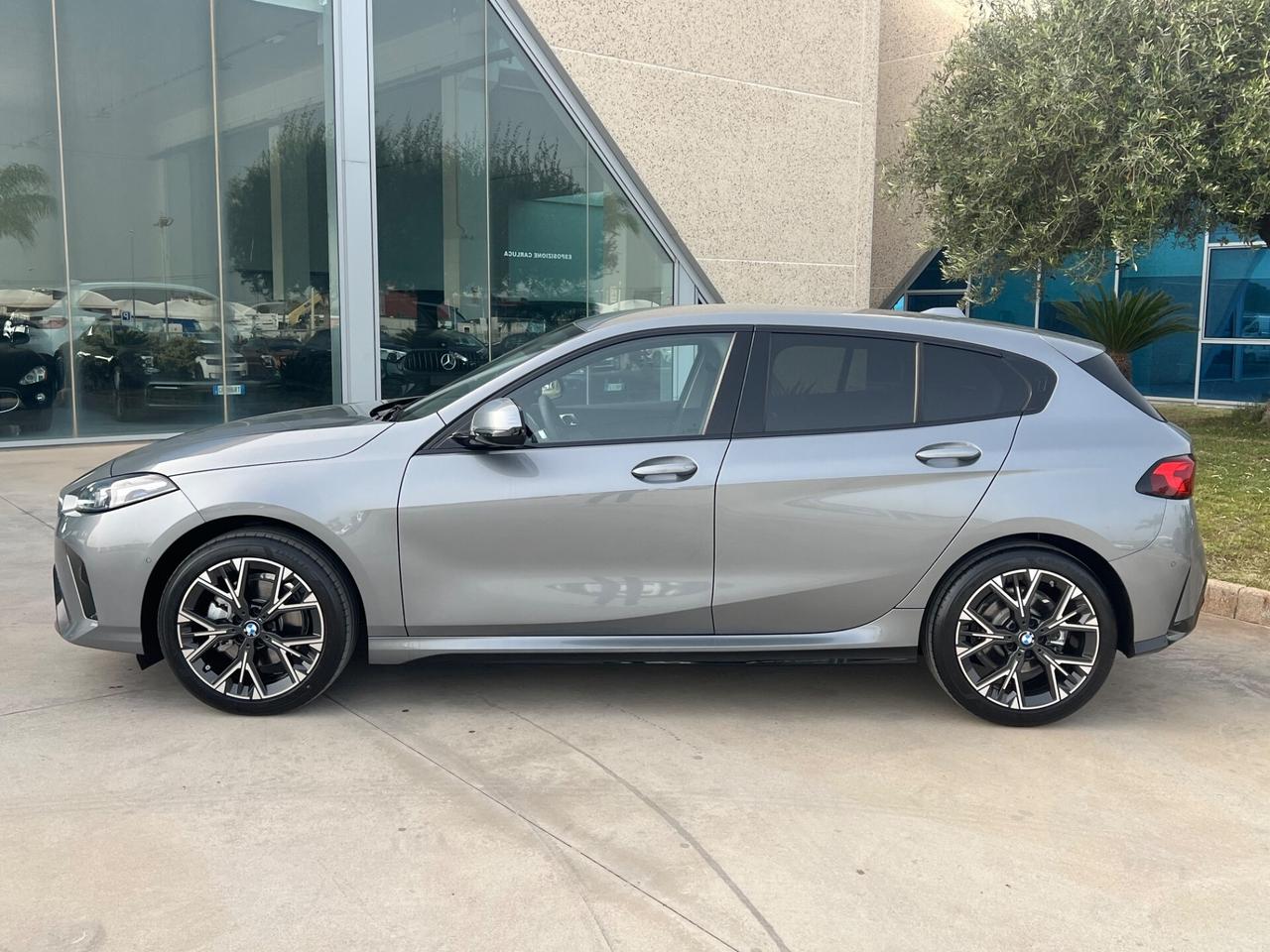 Bmw 118d MSport Design possibilità noleggio no scoring