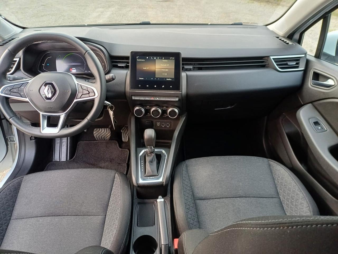 Renault Clio Hybrid E-Tech 140 CV 5 porte R.S. Line