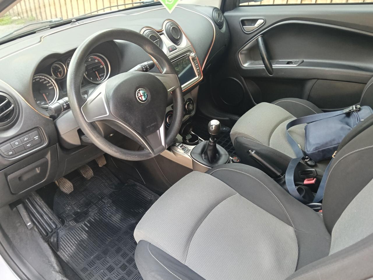 Alfa Romeo MiTo 1.3 JTDm-2 95 CV S&S Distinctive Premium Pack