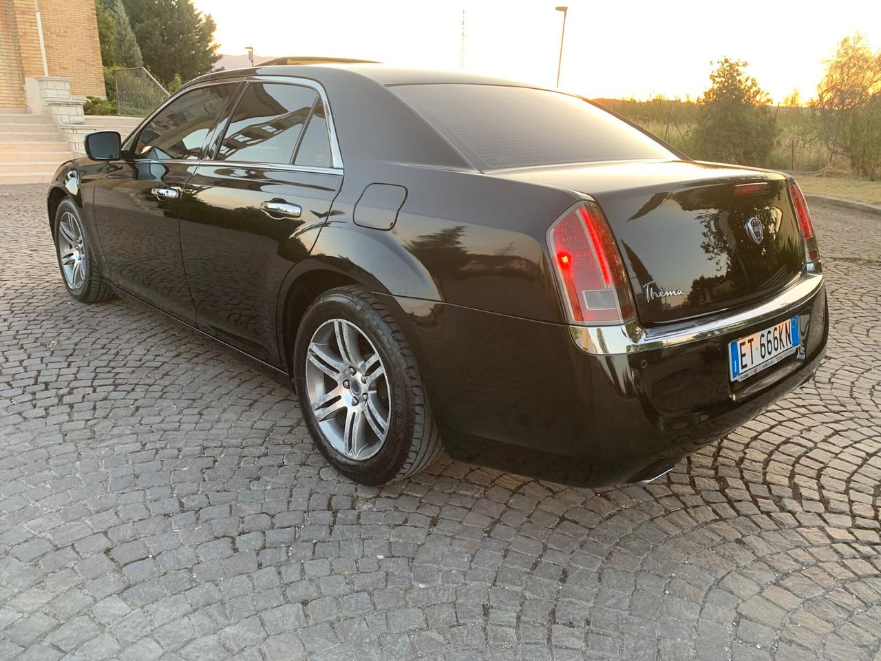 Lancia Thema 3.0 V6 Multijet II 190 CV Platinum