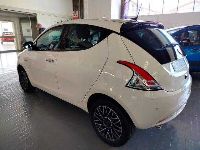 LANCIA Ypsilon 1.0 FireFly Hybrid Platino MY24 PROMO