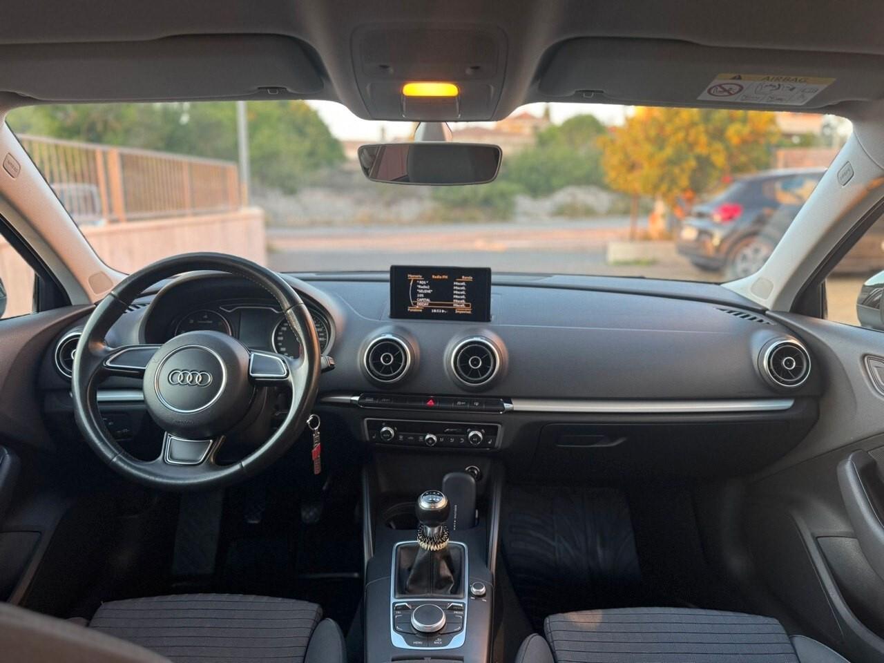 Audi A3 SPB 1.6 TDI 110 cv, S LINE, FULL