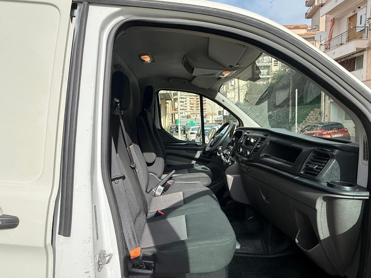 Ford Transit Custom 280 2.0 TDCi 130 PC Furgone Titanium