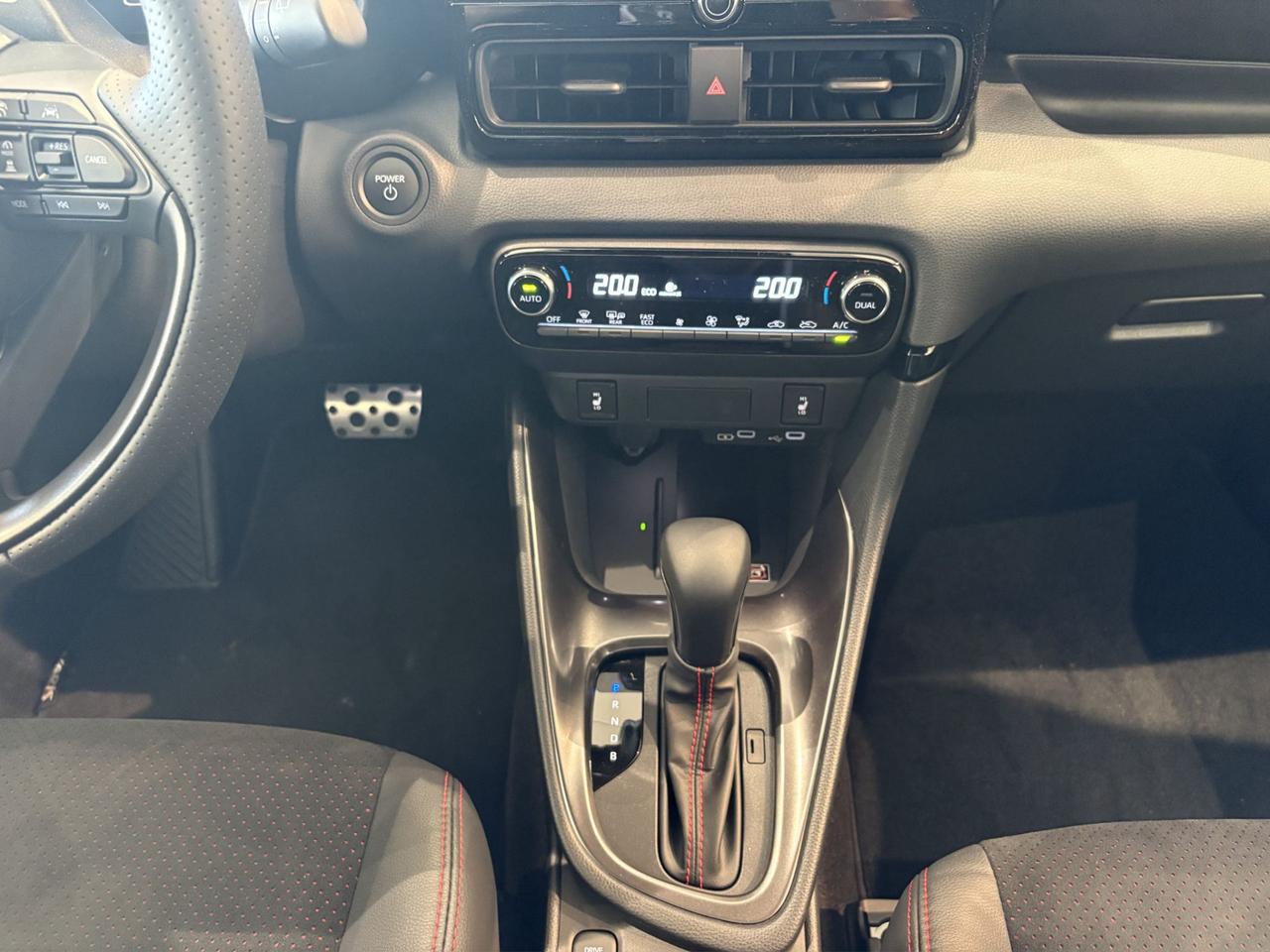 Toyota Yaris 1.5h 130 GR Sport