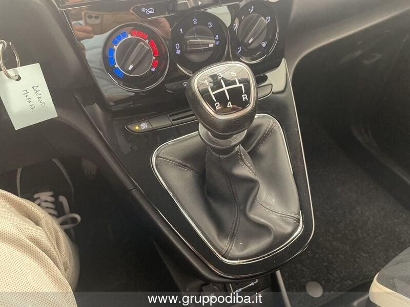 Lancia Ypsilon III 2015 Benzina 1.2 Silver 69cv