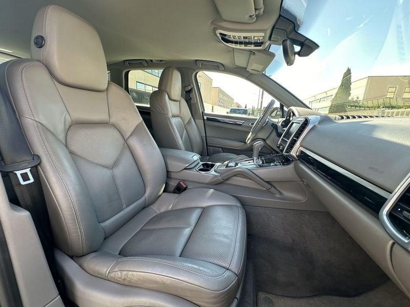 Porsche Cayenne 3.0TD Tiptronic