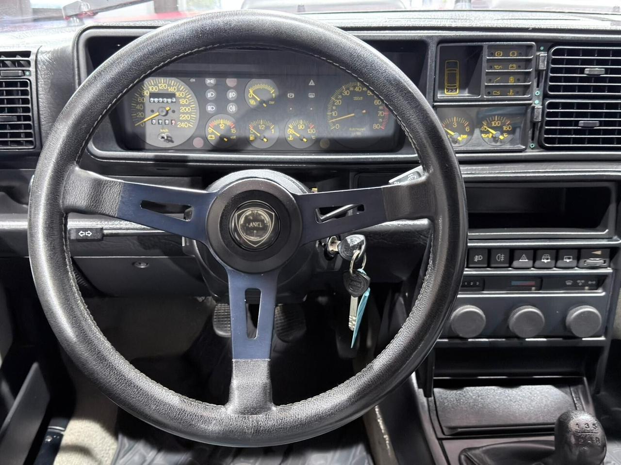 LANCIA DELTA 2.0 TURBO HF 4WD TORINO RESTAURO