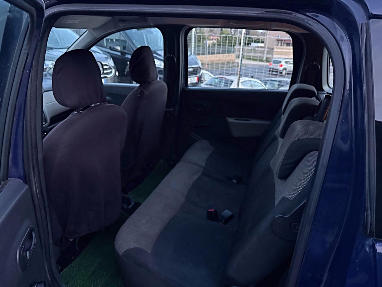 Dacia Lodgy 1.6 8V 85CV GPL 7 posti Prestige