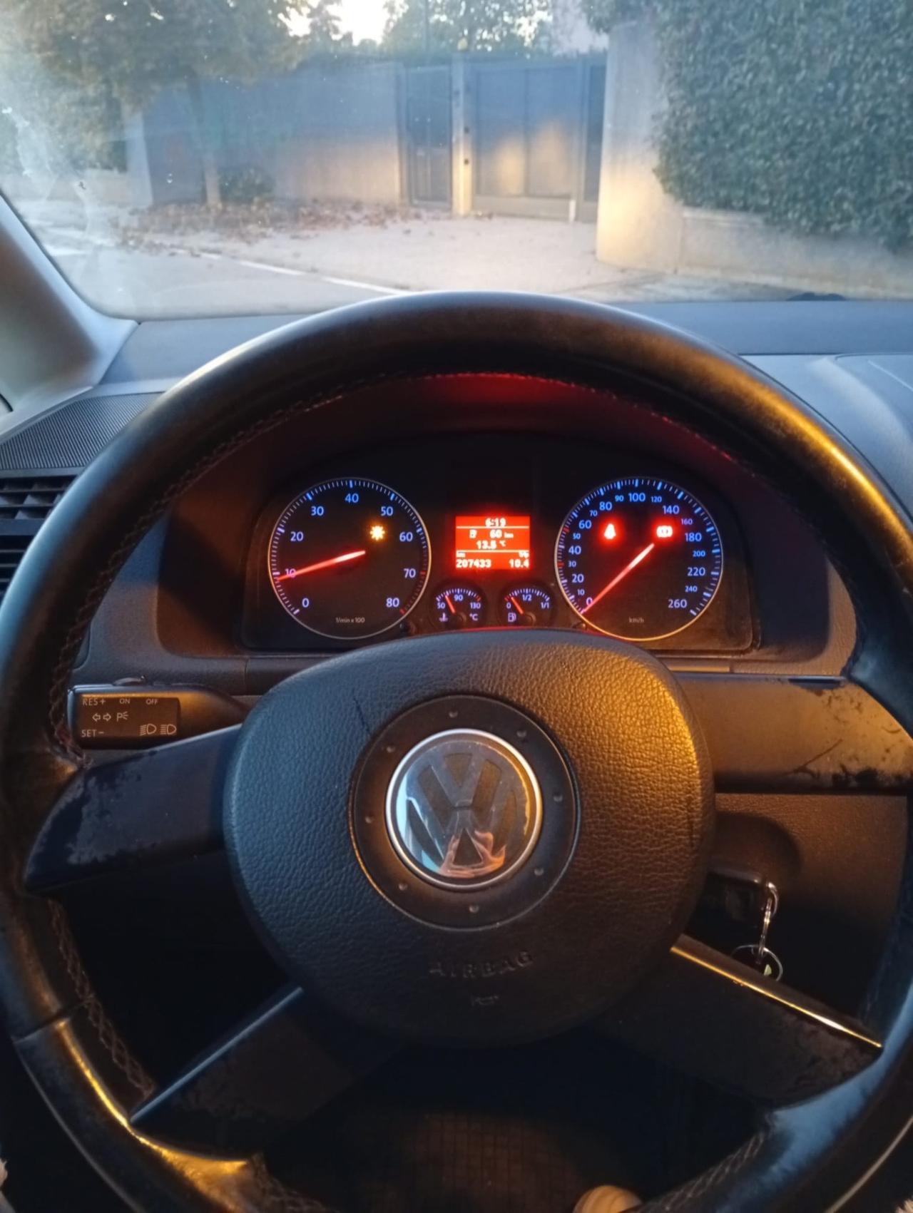 Volkswagen Touran 1.6 Trendline