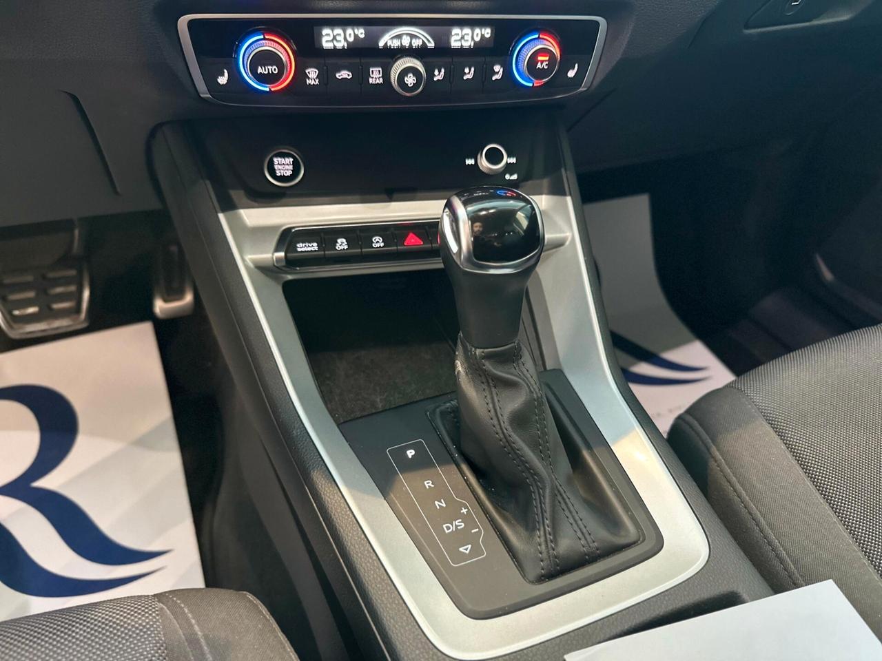 Audi Q3 35 TDI S tronic Business