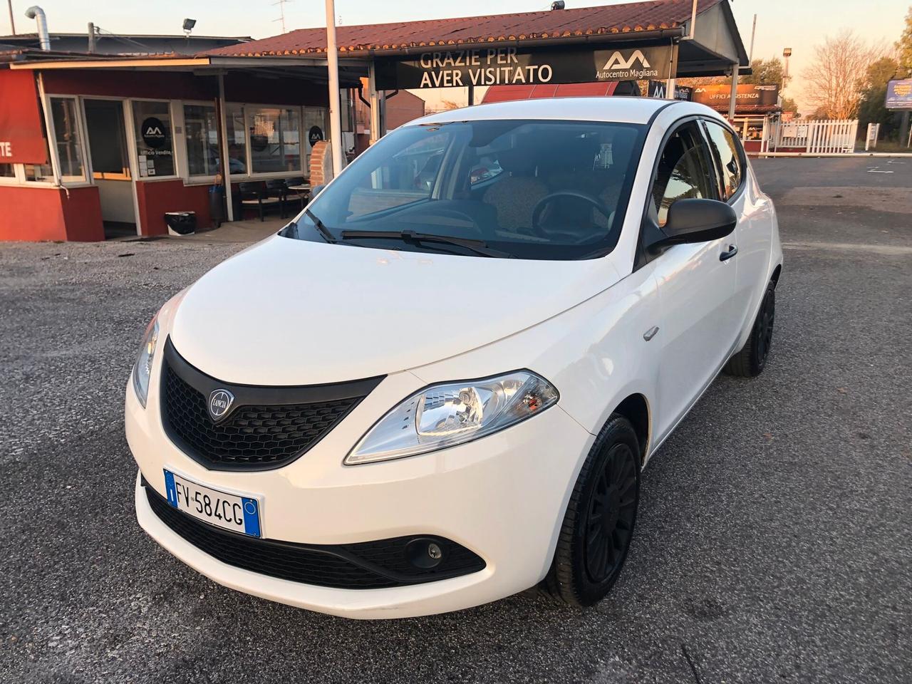 Lancia Ypsilon 1.2 69 CV 5 porte GPL Ecochic Elefantino Blu PROMO FINANZIAMENTO