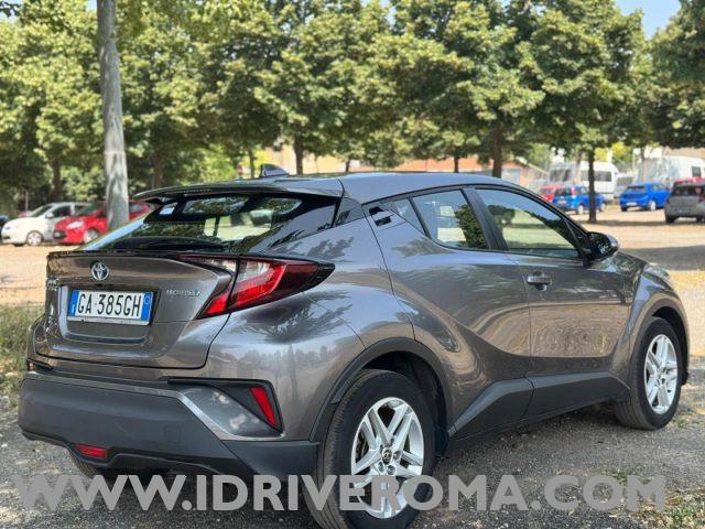 TOYOTA C-HR 1.8 Hybrid E-CVT Business